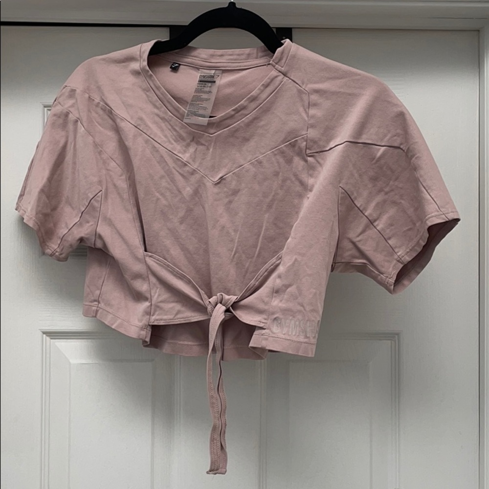 Gymshark crop top- like new!!